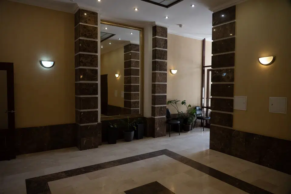 Продаётся 4-комнатная квартира, 128.5 м²