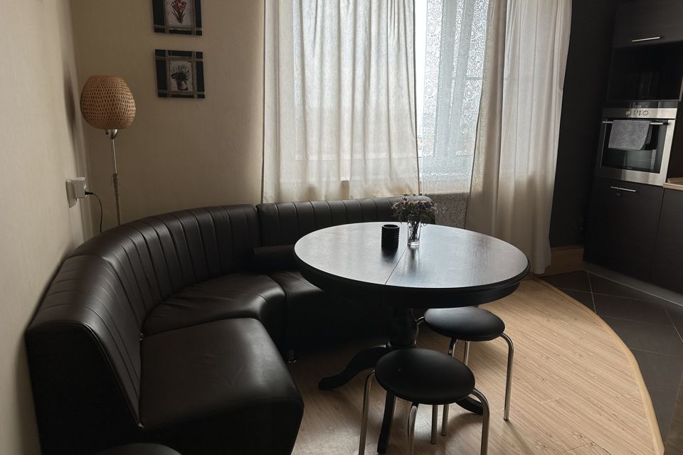 Продаётся 2-комнатная квартира, 63.9 м²
