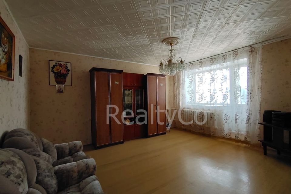 Продаётся 1-комнатная квартира, 49.7 м²