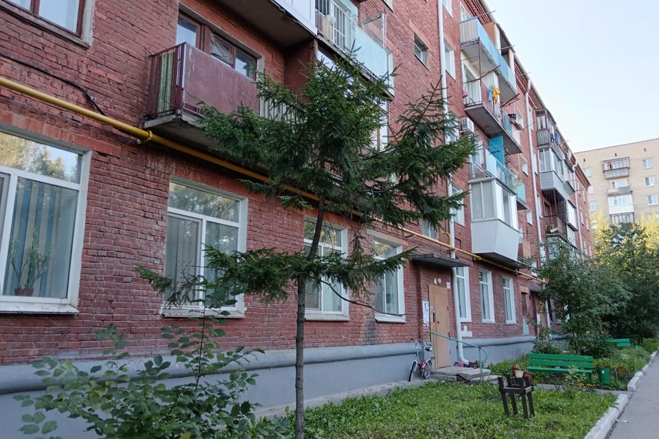Продаётся 3-комнатная квартира, 61.3 м²