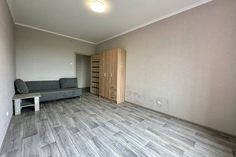 Продаётся 1-комнатная квартира, 41.3 м²