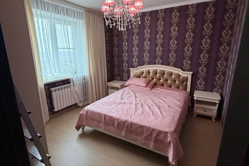 Продаётся 4-комнатная квартира, 85 м²