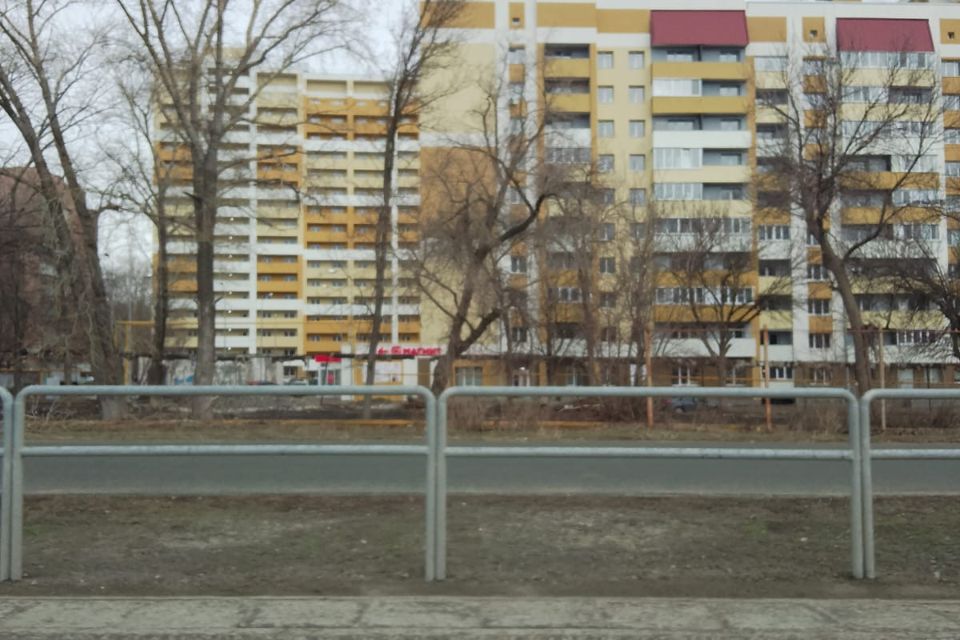 Продаётся 1-комнатная квартира, 43.2 м²