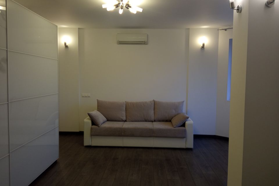 Продаётся 1-комнатная квартира, 45 м²