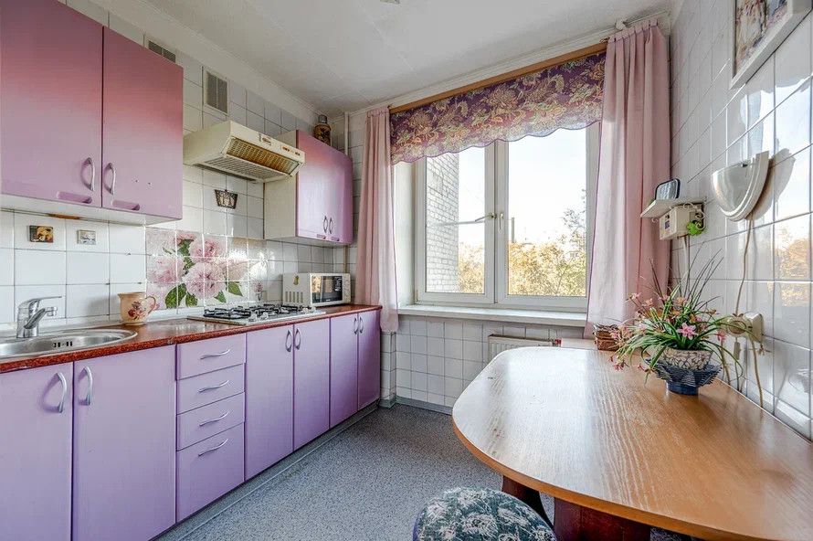 Продаётся 3-комнатная квартира, 60 м²