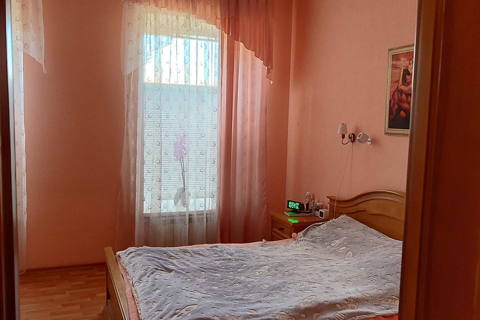 Продаётся 4-комнатная квартира, 96 м²