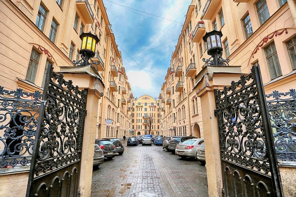 Продаётся 3-комнатная квартира, 110 м²