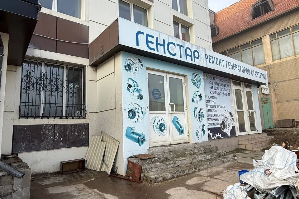 Сдаётся торговое помещение, 100 м²