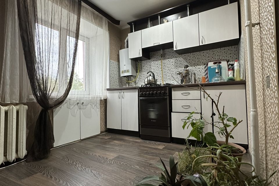 Продаётся 3-комнатная квартира, 56.1 м²