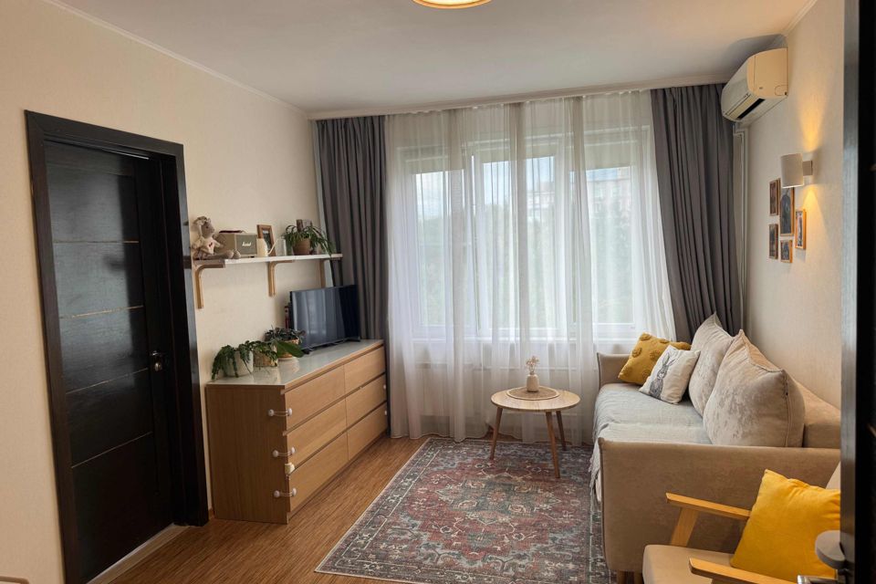 Продаётся 3-комнатная квартира, 51.4 м²