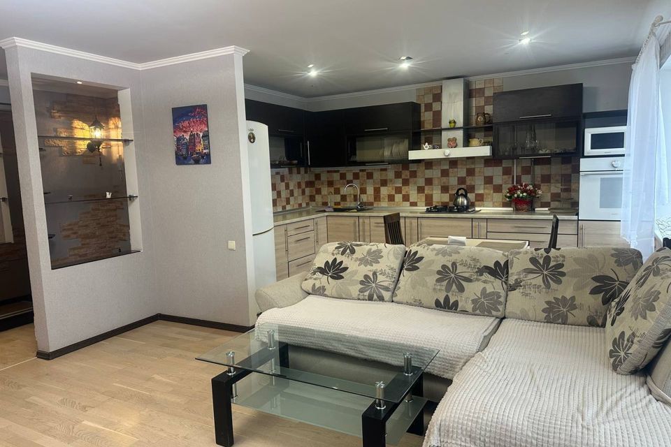 Продаётся 4-комнатная квартира, 86.8 м²