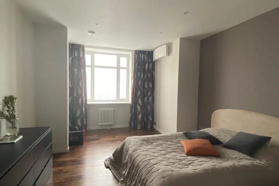 Продаётся 3-комнатная квартира, 100 м²