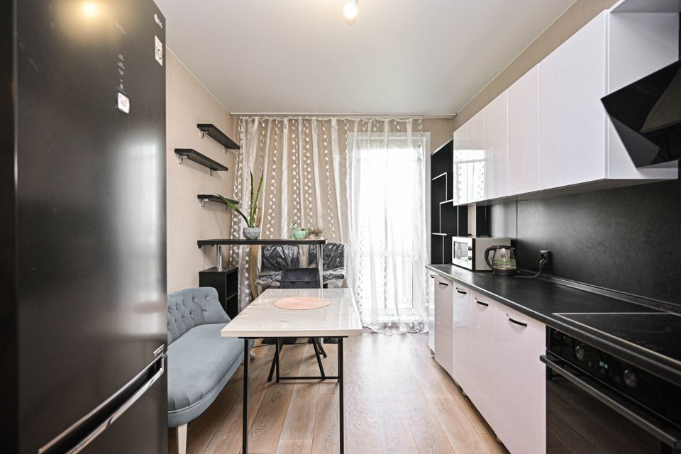Продаётся 1-комнатная квартира, 43.7 м²