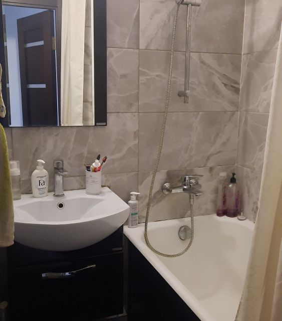 Продаётся 3-комнатная квартира, 61 м²