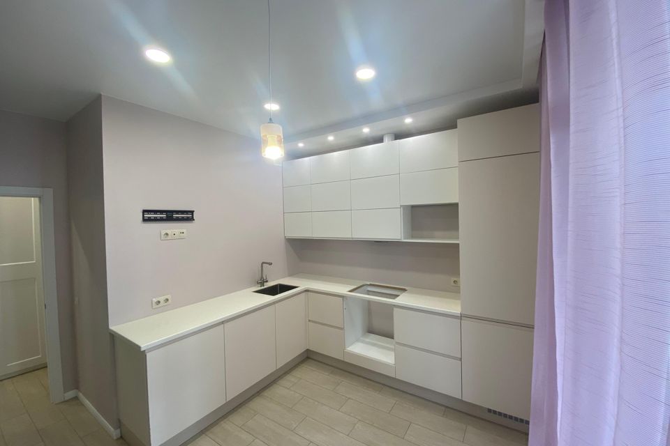 Продаётся 1-комнатная квартира, 42 м²