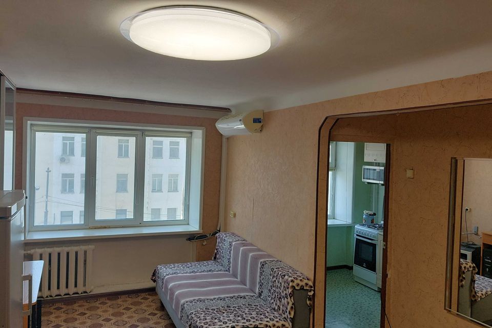 Продаётся 2-комнатная квартира, 41.8 м²