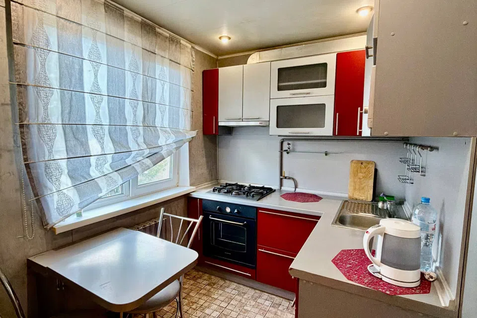 Продаётся 3-комнатная квартира, 57.1 м²