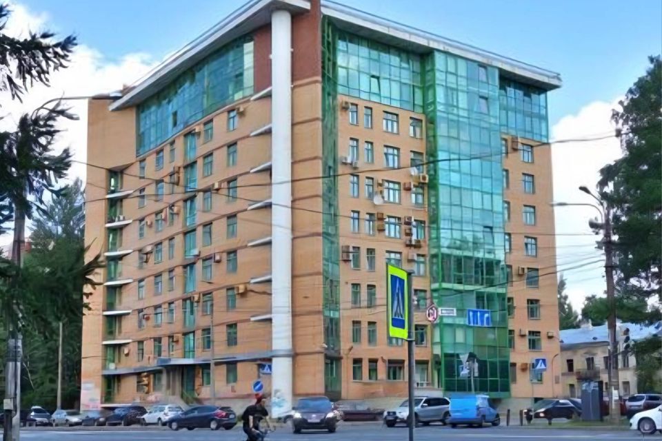 Продаётся 3-комнатная квартира, 104.1 м²