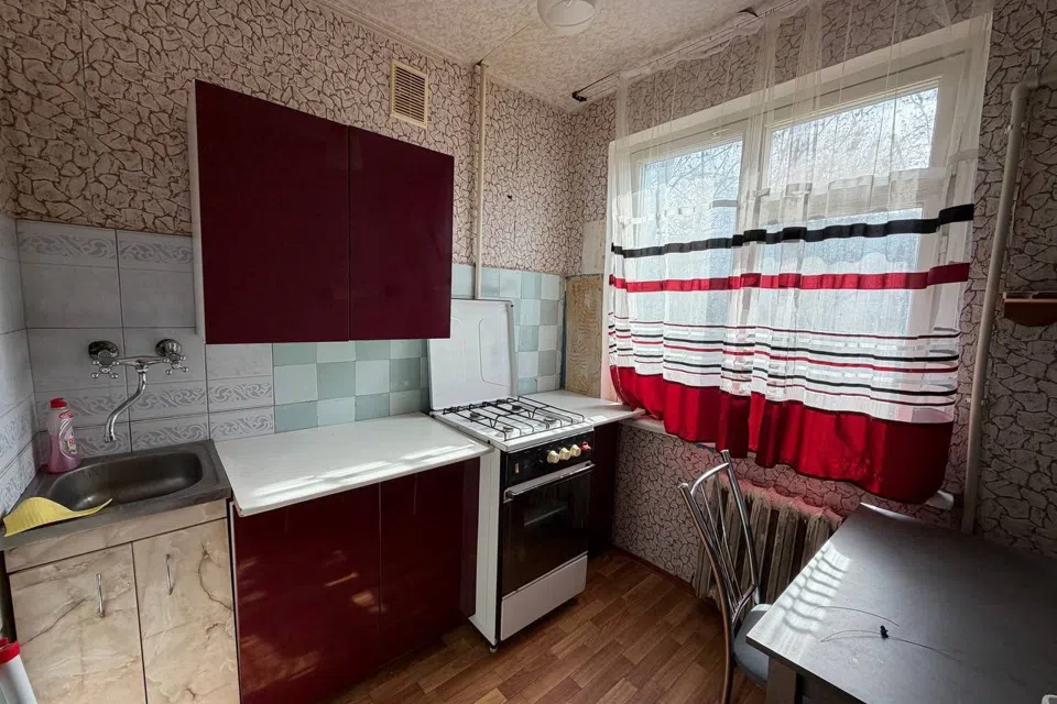 Продаётся 3-комнатная квартира, 46 м²