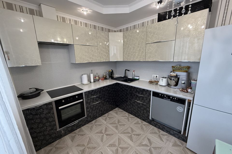 Продаётся 2-комнатная квартира, 65.1 м²