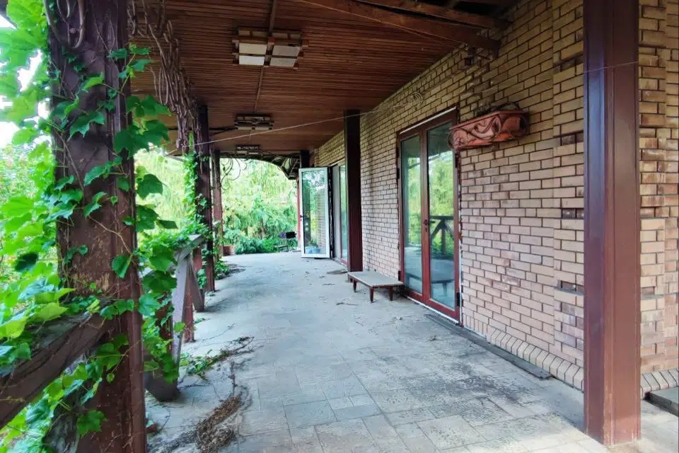 Продаётся 2-этажный дом, 515 м²