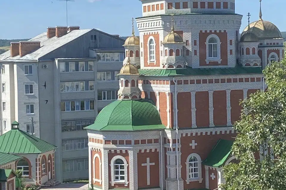 Продаётся 4-комнатная квартира, 60 м²