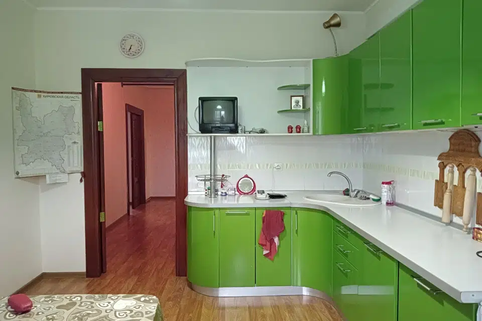 Продаётся 2-комнатная квартира, 79.6 м²