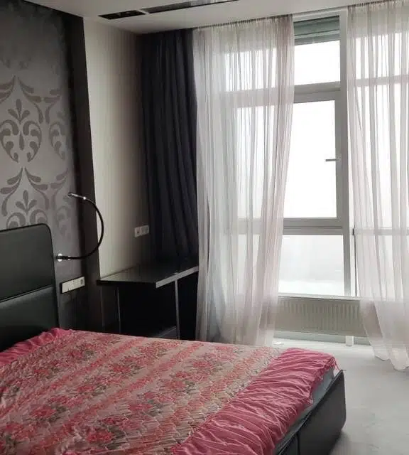 Продаётся 3-комнатная квартира, 147.3 м²