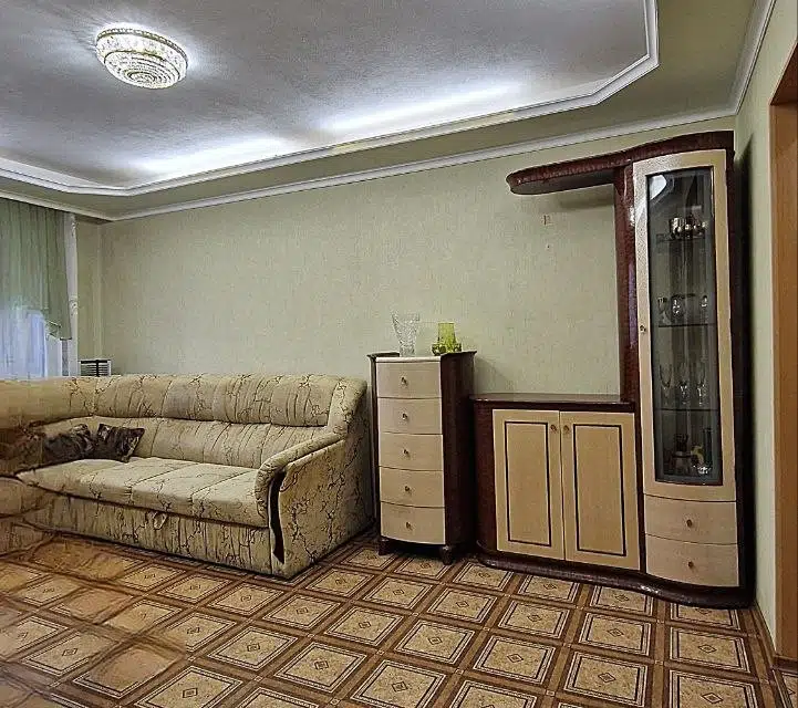 Продаётся 4-комнатная квартира, 68 м²