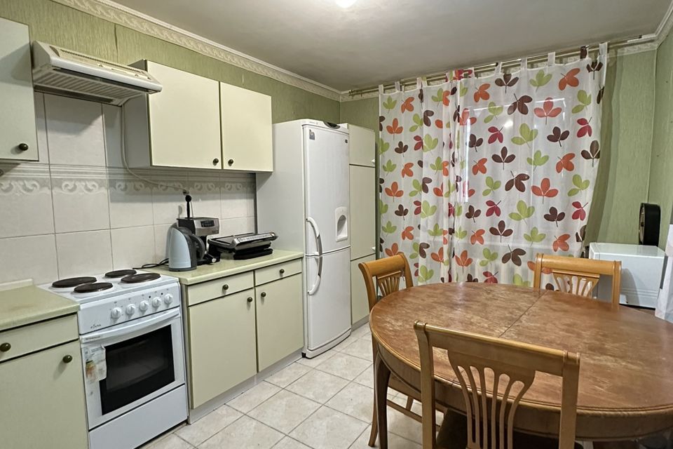 Продаётся 4-комнатная квартира, 99.4 м²