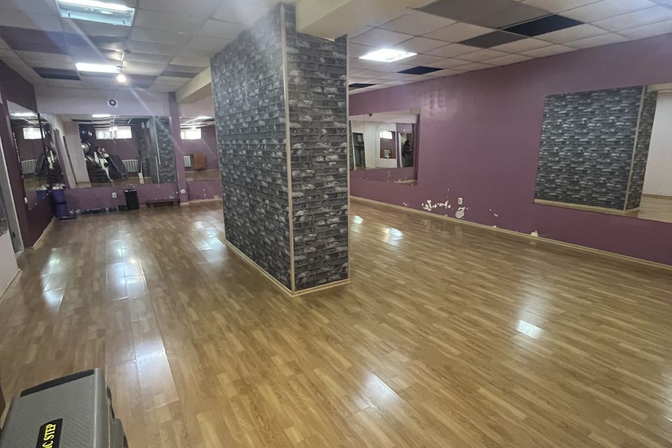 Продаётся помещение своб. назначения, 460 м²