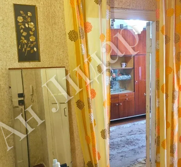 Продаётся 2-комнатная квартира, 43.8 м²
