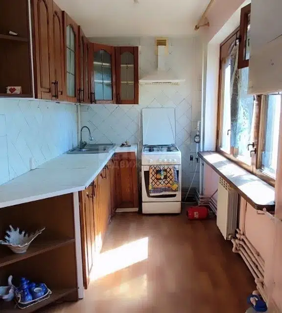 Продаётся 3-комнатная квартира, 58.3 м²