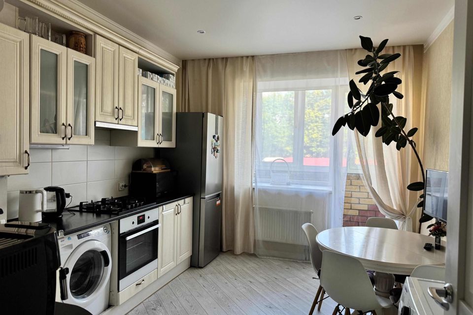 Продаётся 2-комнатная квартира, 62.9 м²