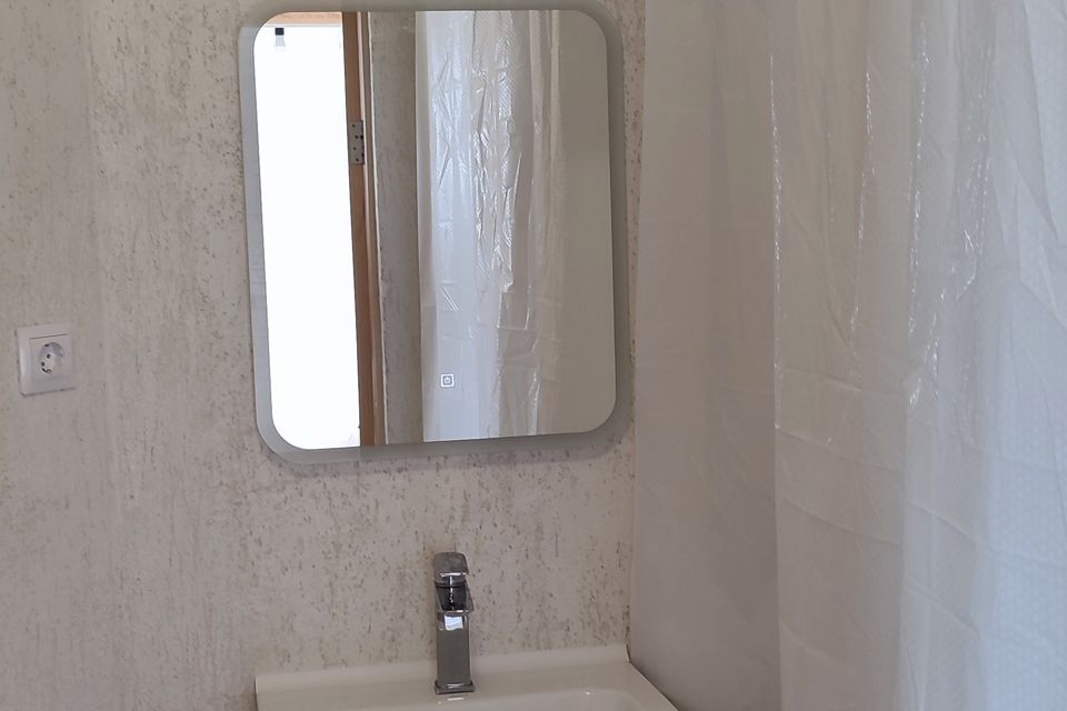 Продаётся 1-комнатная квартира, 42.7 м²