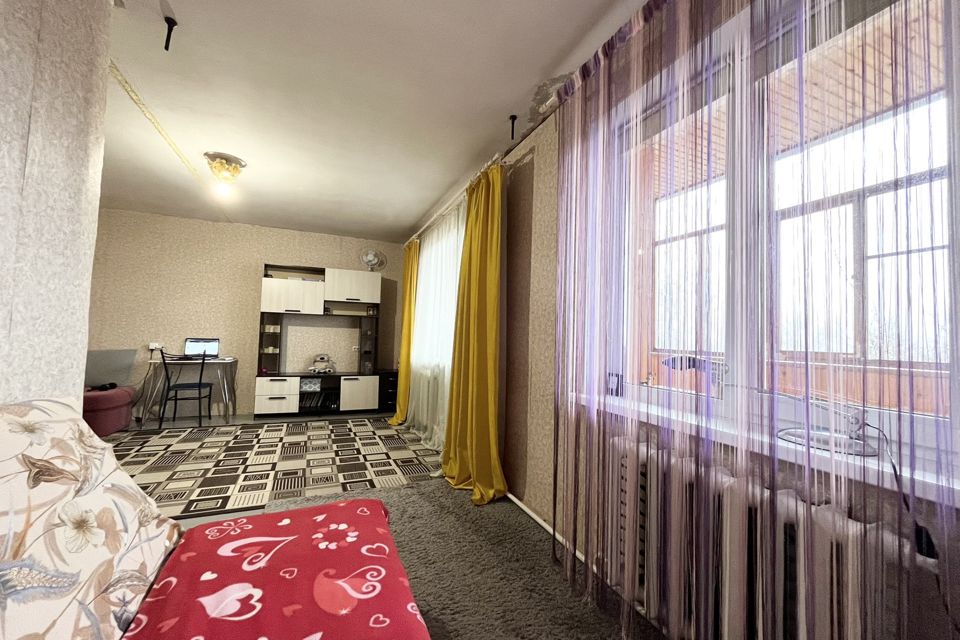 Продаётся 1-комнатная квартира, 41.8 м²