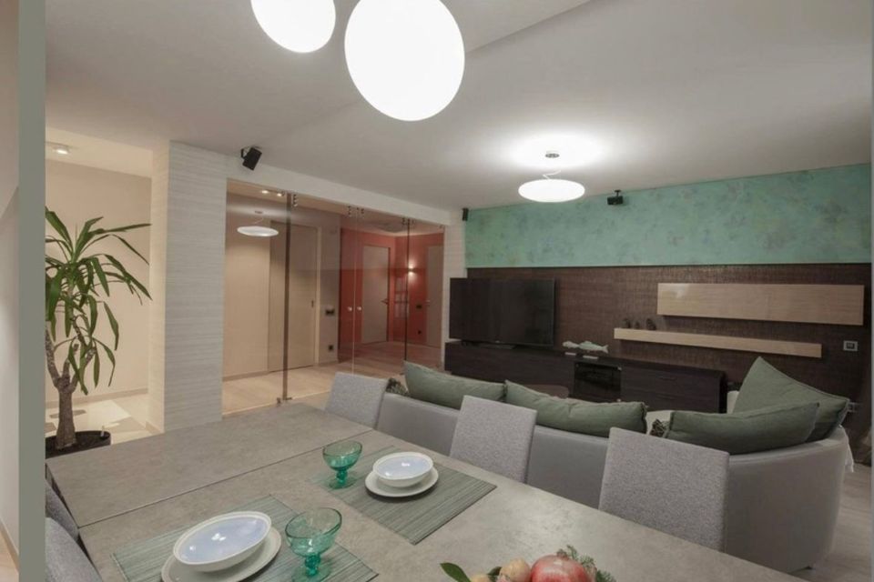 Продаётся 4-комнатная квартира, 128 м²
