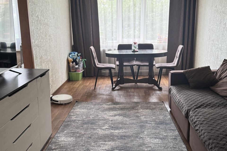 Продаётся 3-комнатная квартира, 65.5 м²