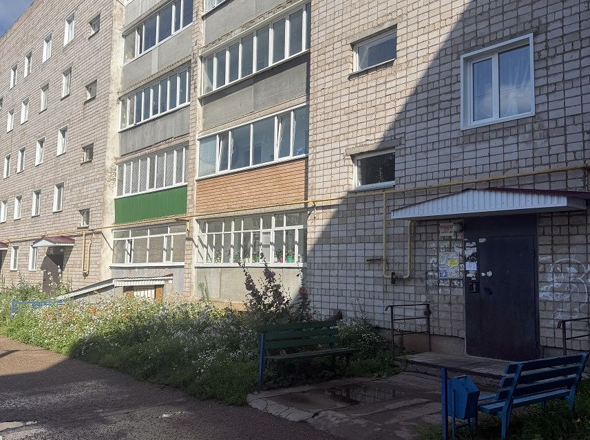 Продаётся 4-комнатная квартира, 75.6 м²