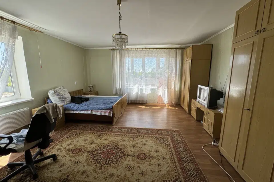 Продаётся 2-этажный дом, 390 м²