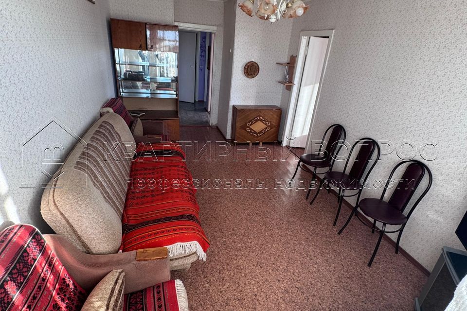 Продаётся 3-комнатная квартира, 49.3 м²