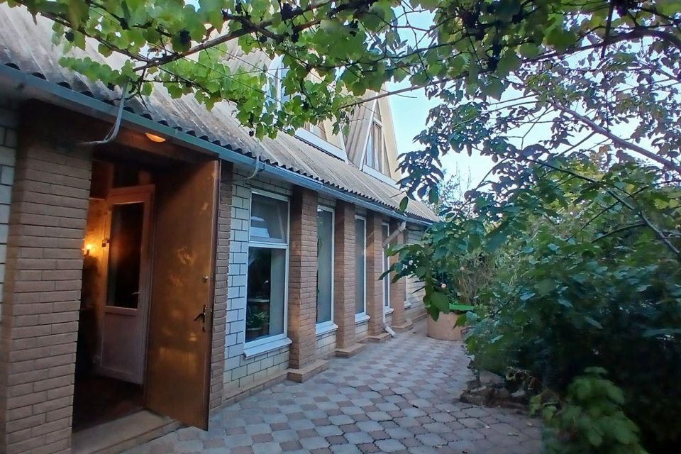 Продаётся 2-этажный дом, 156.7 м²