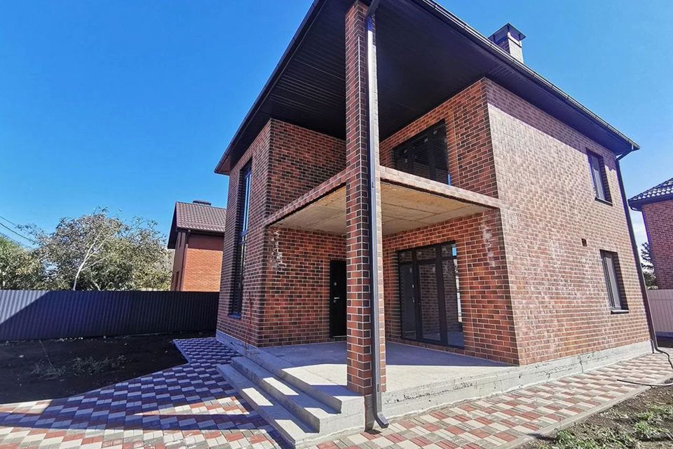 Продаётся 2-этажный дом, 137 м²