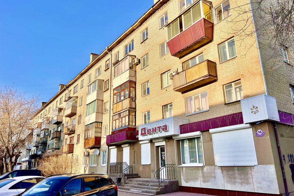 Продаётся 5-комнатная квартира, 87.7 м²