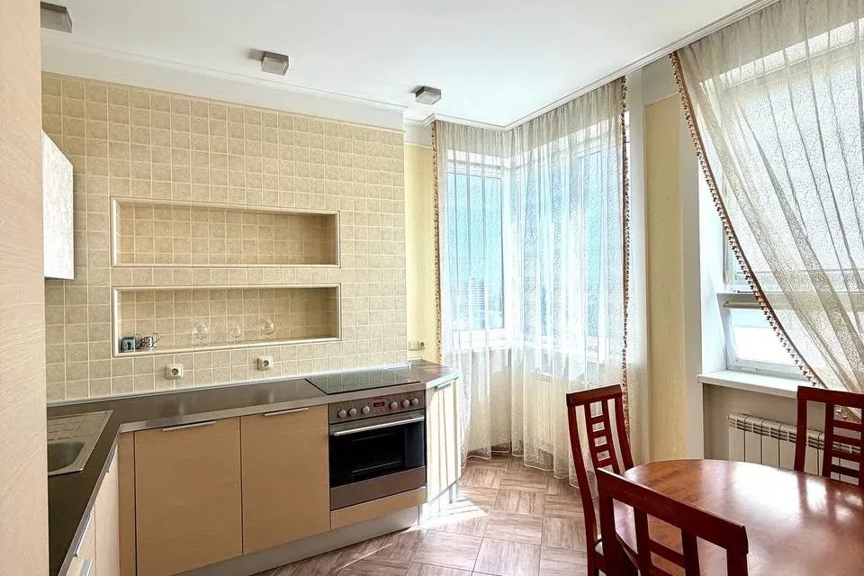 Продаётся 2-комнатная квартира, 88.4 м²