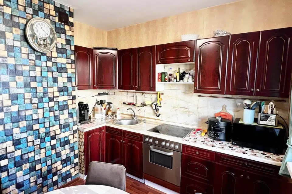 Продаётся 4-комнатная квартира, 92.4 м²