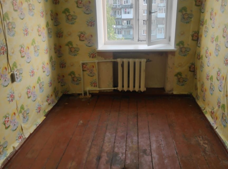 Продаётся 2 комнаты в 2-комн. квартире, 23.8 м²