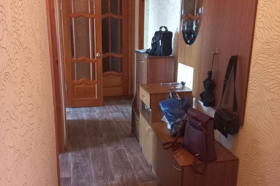 Продаётся 3-комнатная квартира, 60 м²