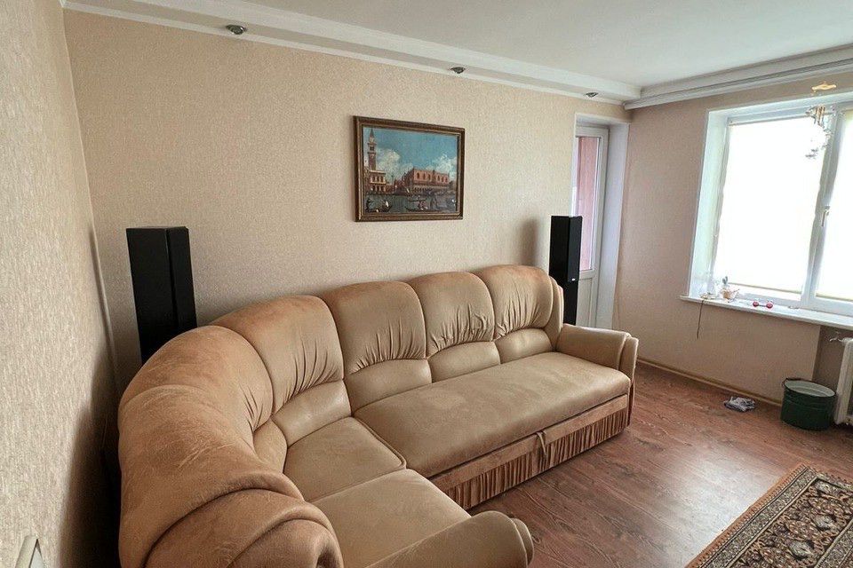 Продаётся 2-комнатная квартира, 49.6 м²