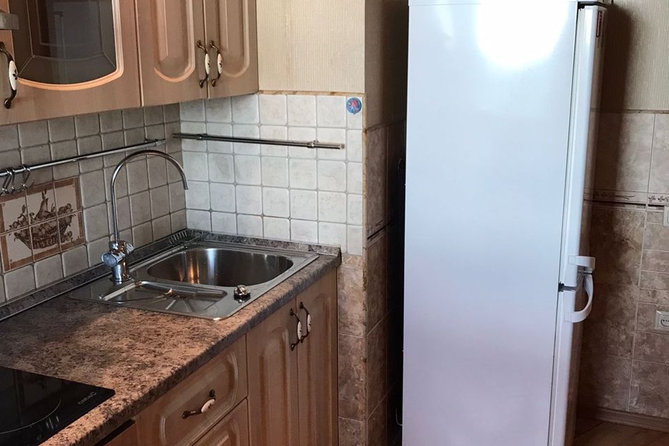 Продаётся 1-комнатная квартира, 35.2 м²